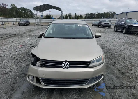 2013 Volkswagen Jetta Se z USA, uszkodzony, nr VIN 3VWDP7AJ6DM239470